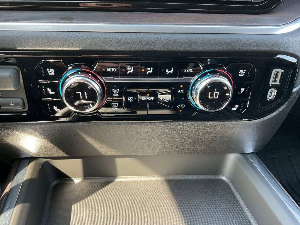 2026 GMC Sierra 3500 HD SLT