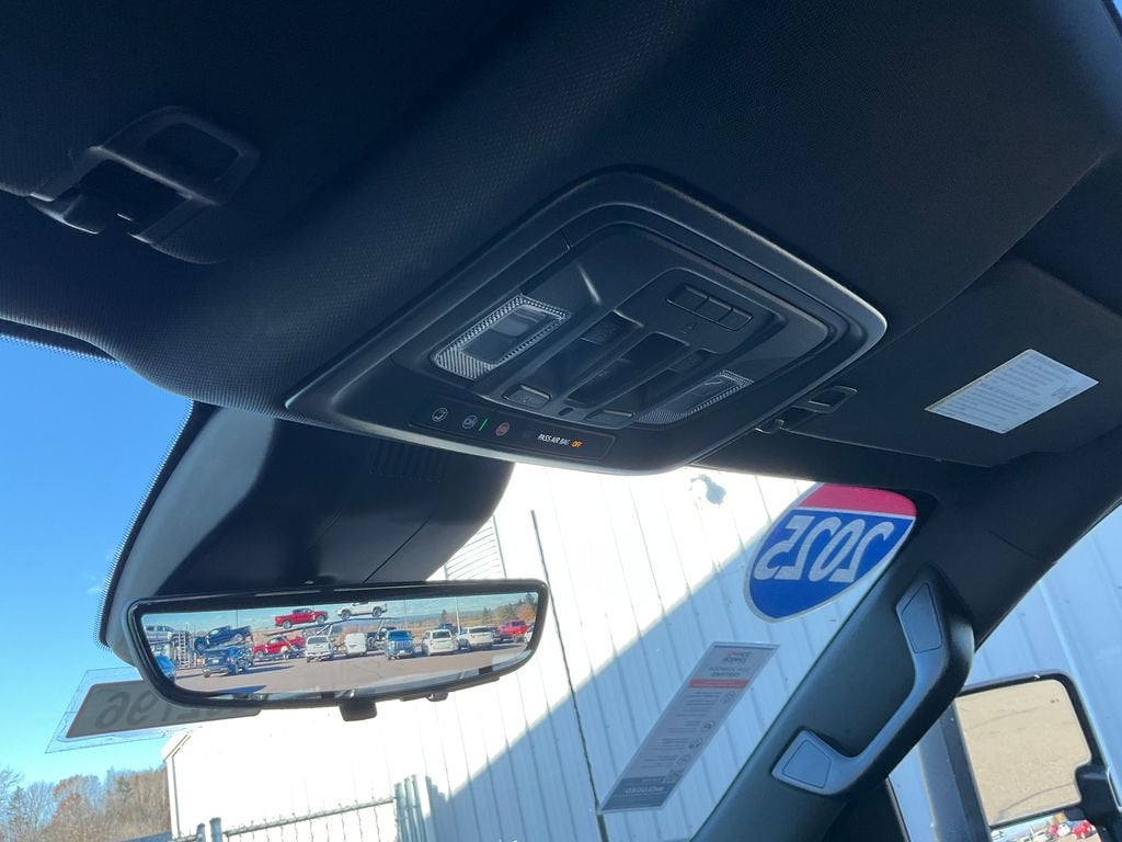 2025 Chevrolet Silverado 3500 HD High Country