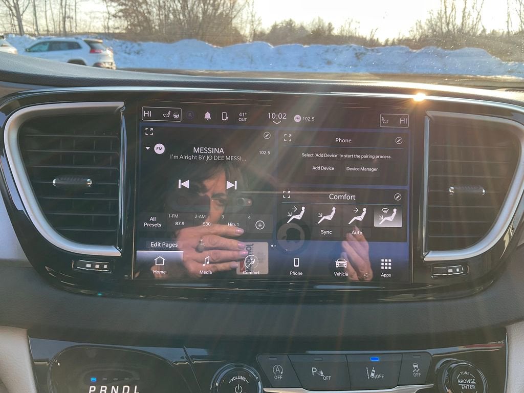 2023 Chrysler Pacifica Touring L