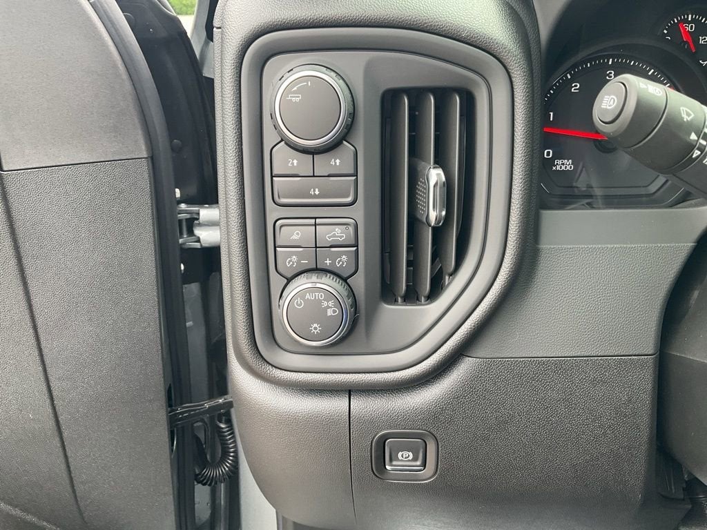 2025 Chevrolet Silverado 3500 HD WT