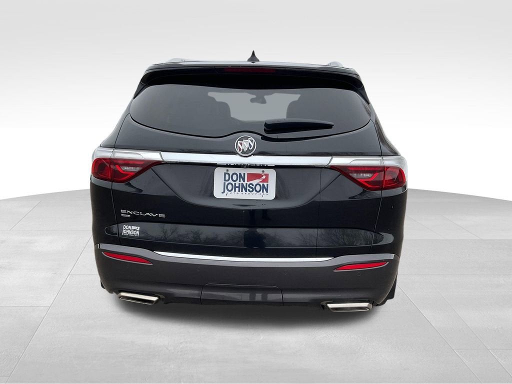 2022 Buick Enclave Essence