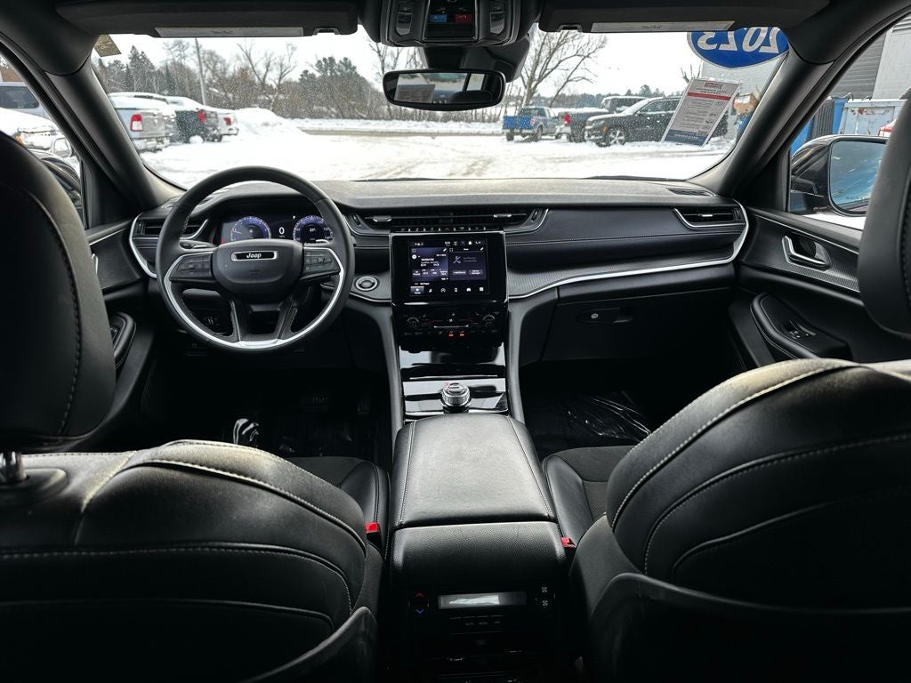 2023 Jeep Grand Cherokee L Altitude 4x4