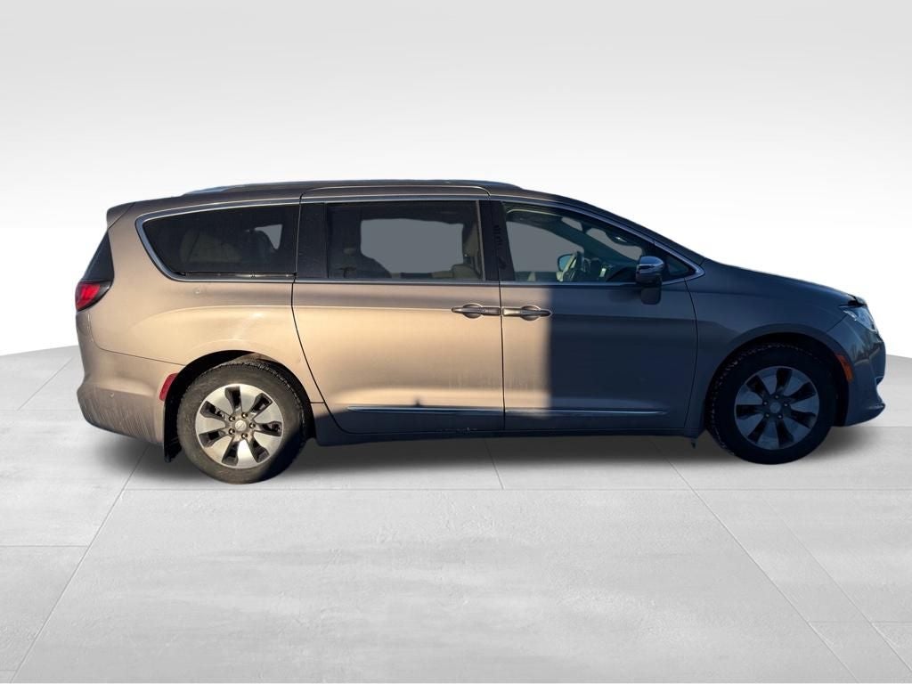 2017 Chrysler Pacifica Hybrid Platinum