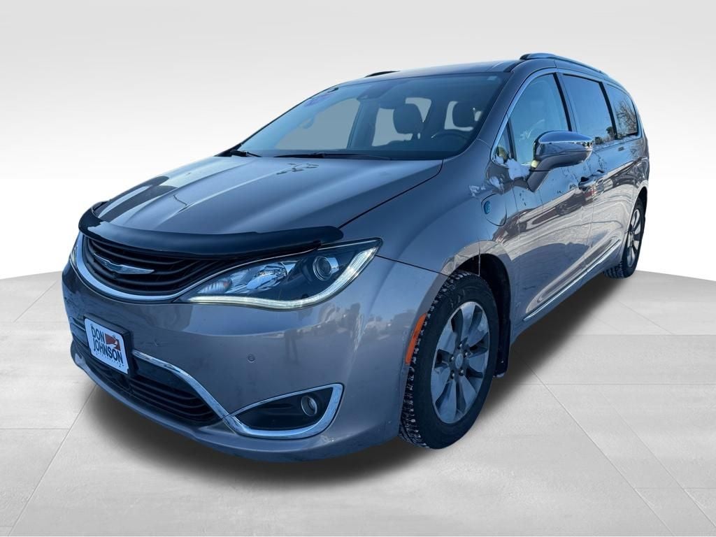2017 Chrysler Pacifica Hybrid Platinum