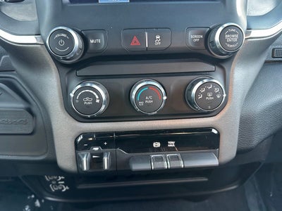 2024 RAM 3500 Big Horn Crew Cab 4x4 8' Box